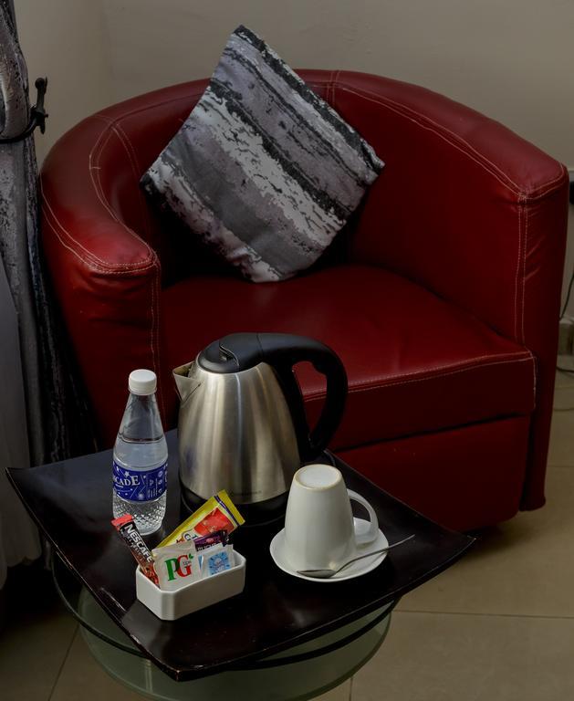 Apartment Royale Hotel & Suite Lagos Luaran gambar