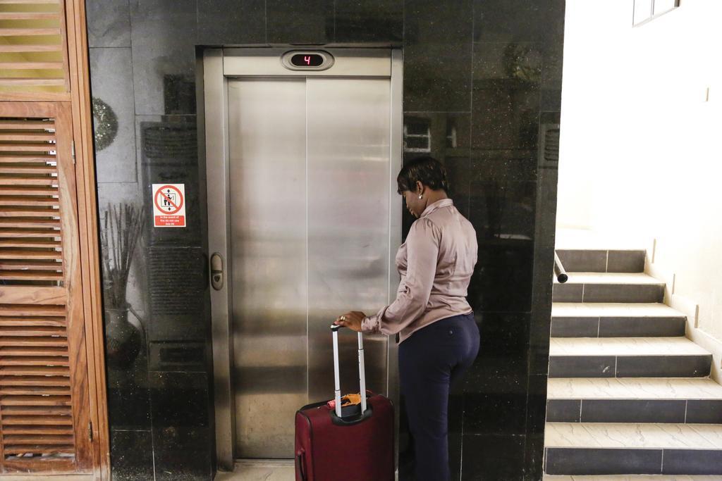 Apartment Royale Hotel & Suite Lagos Luaran gambar